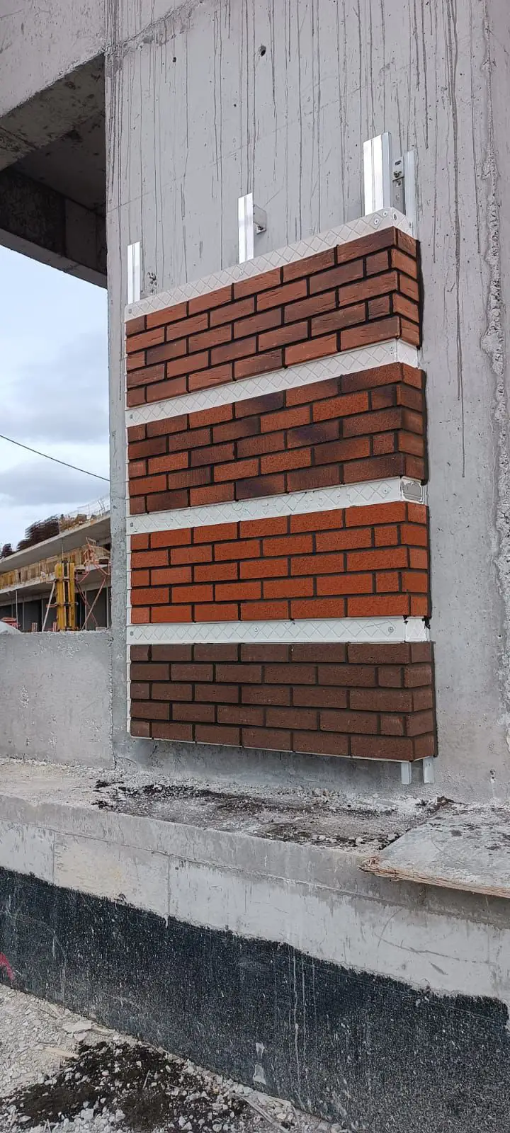“Tuğla Kanallı GRC Board Panel | Kartal Cephe”
